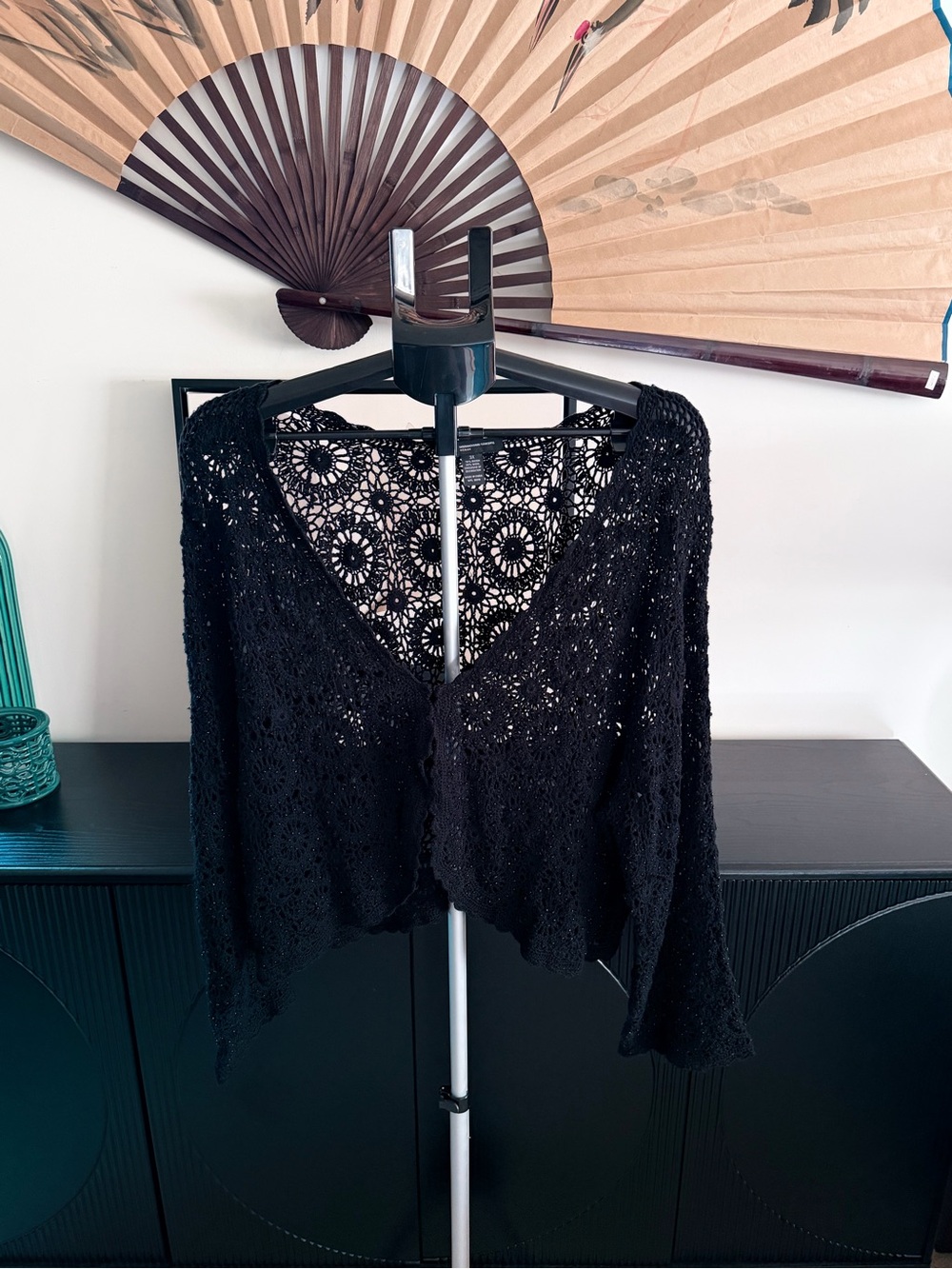 Gorgeous Vintage Y2K International Concepts Woman Crocheted Black Beaded Shrug